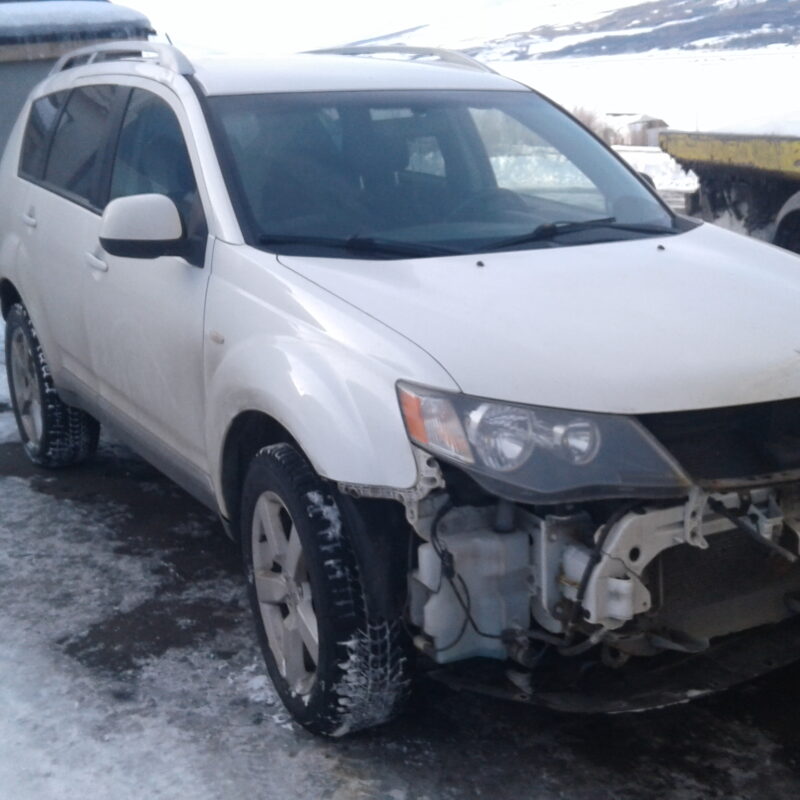 MITSUBISHI OUTLANDER 2008