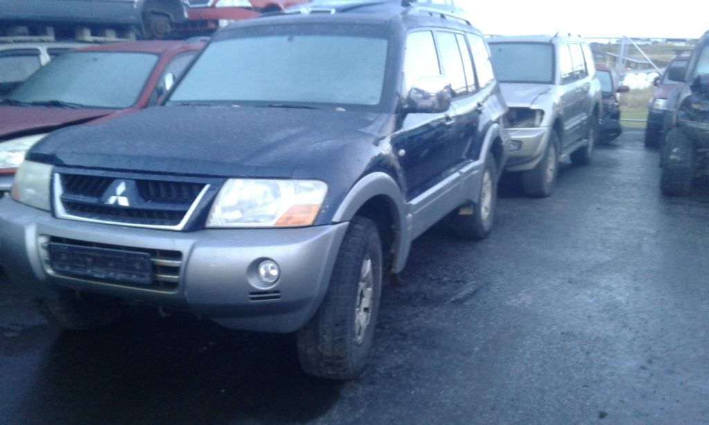MITSUBISHI PAJERO 2003