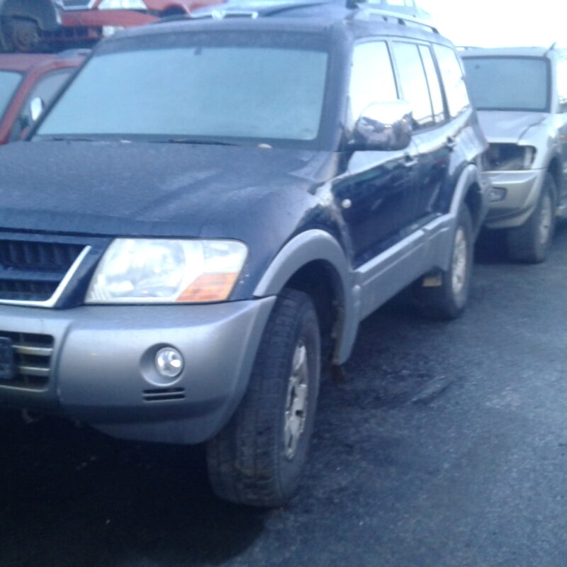MITSUBISHI PAJERO 2003