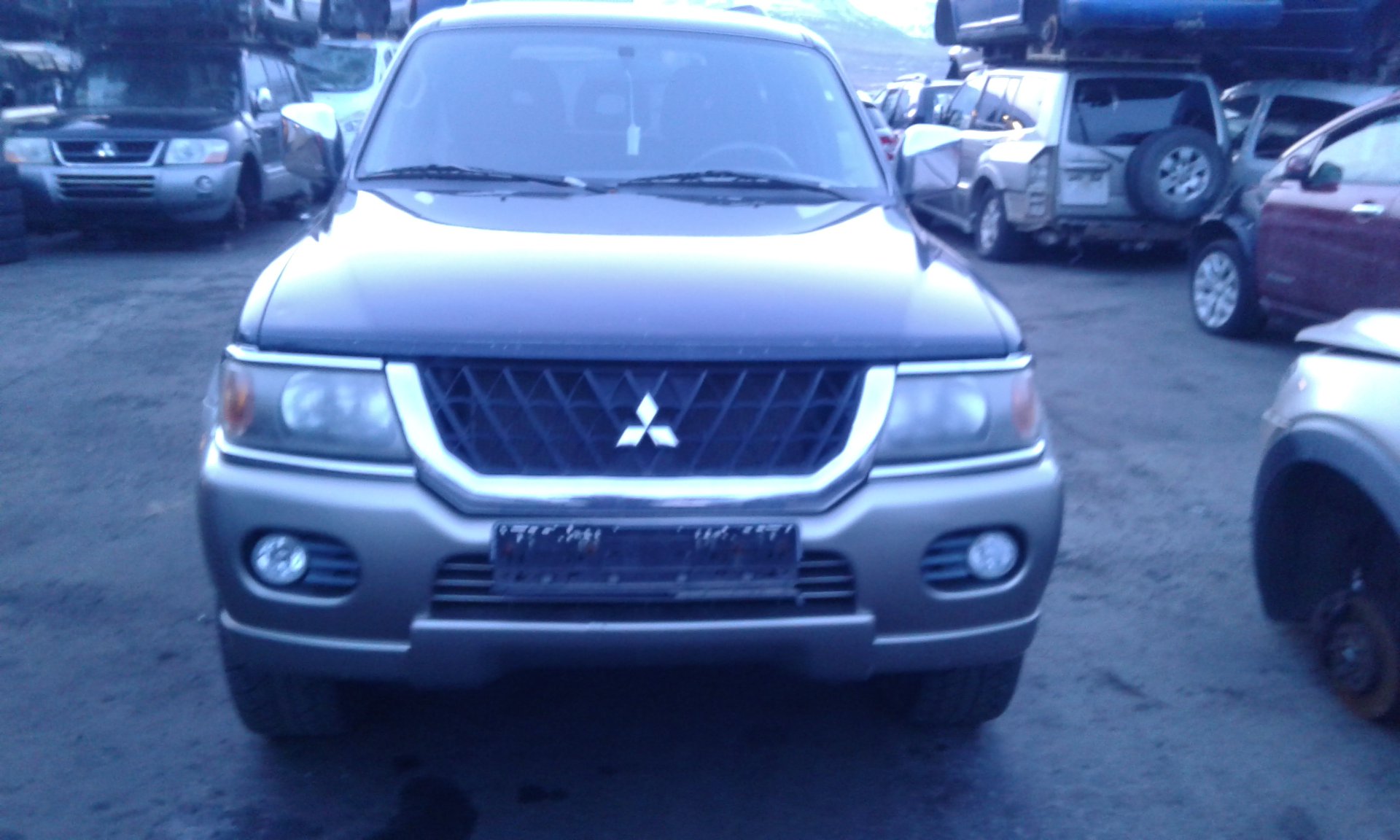 Mitsubishi pajero sport 2004