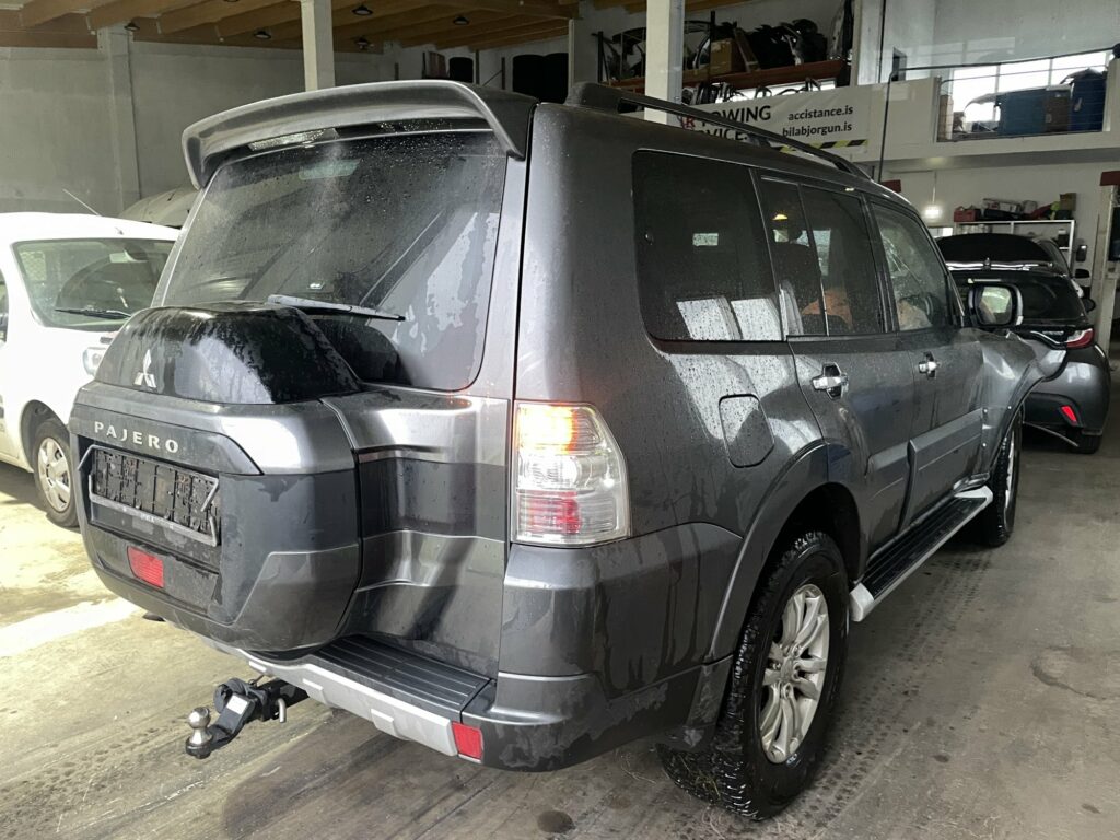 MMC Pajero 2016