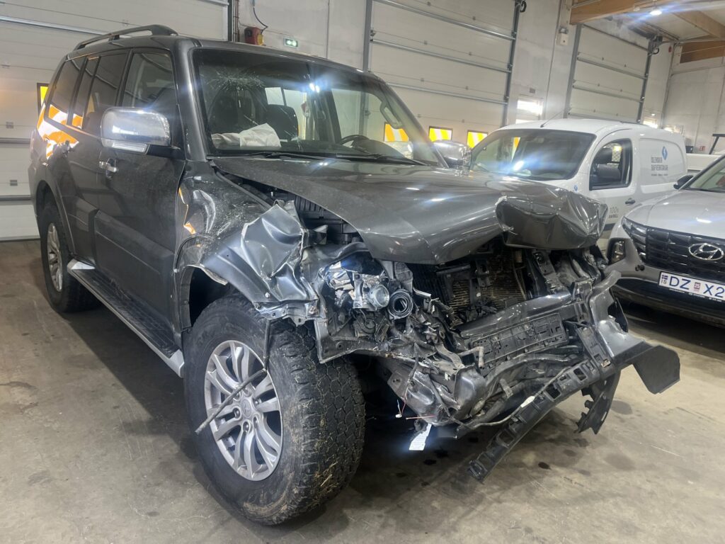 MMC Pajero 2016