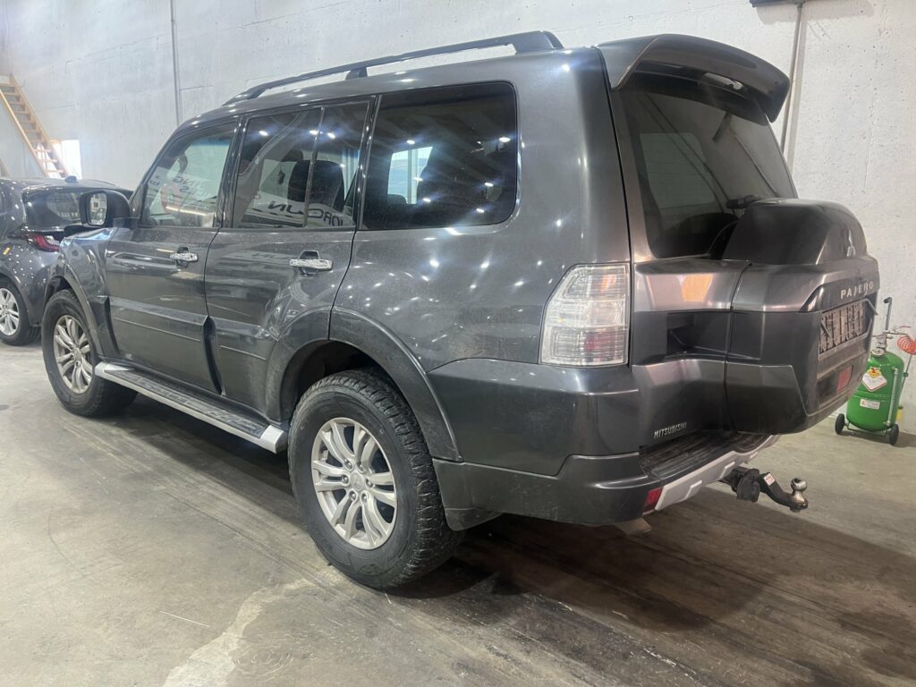 MMC Pajero 2016