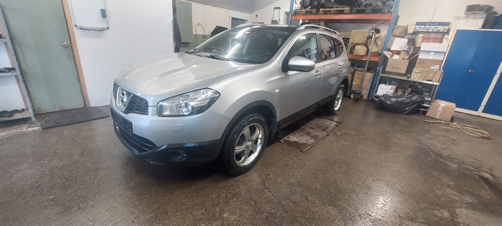 NISSAN QASHQAI 2011