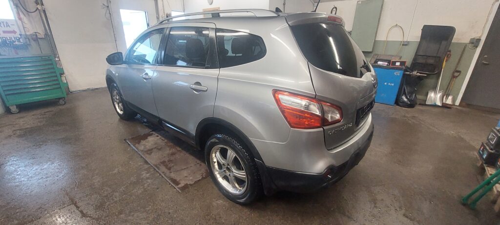 NISSAN QASHQAI 2011