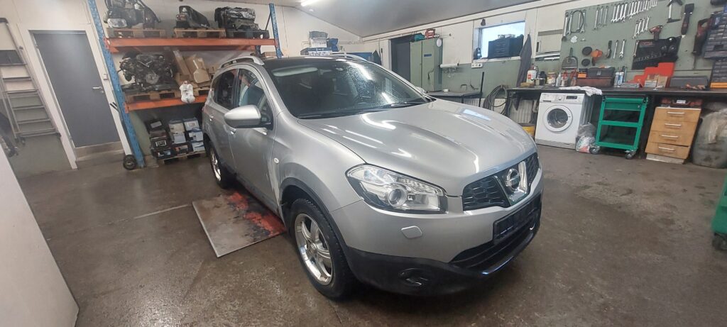 NISSAN QASHQAI 2011
