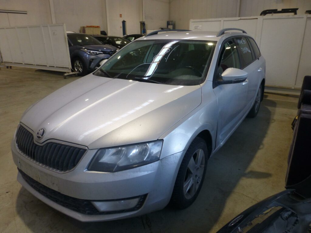 SKODA OCTAVIA 2016