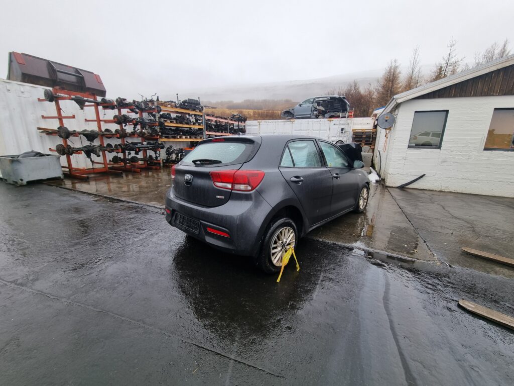 KIA RIO 2021