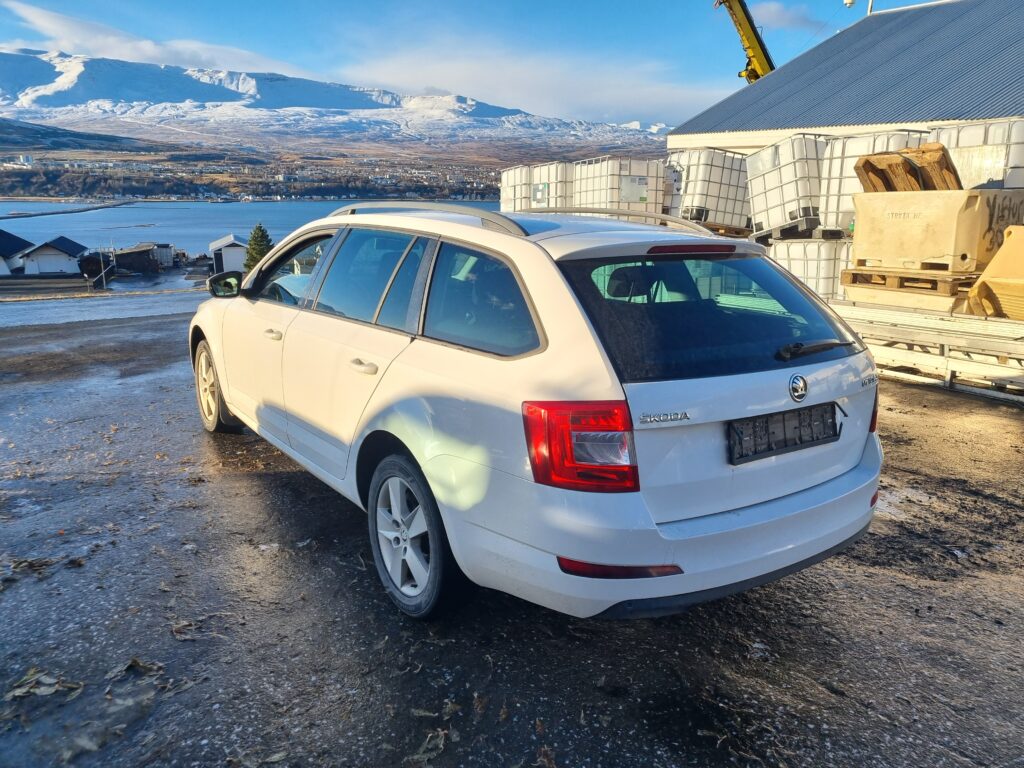 SKODA OCTAVIA 2015