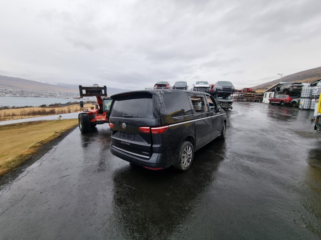 VW MULTIVAN 2023
