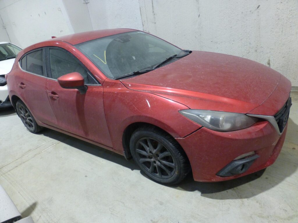 MAZDA 3 2016