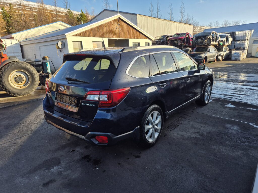 SUBARU OUTBACK 2018