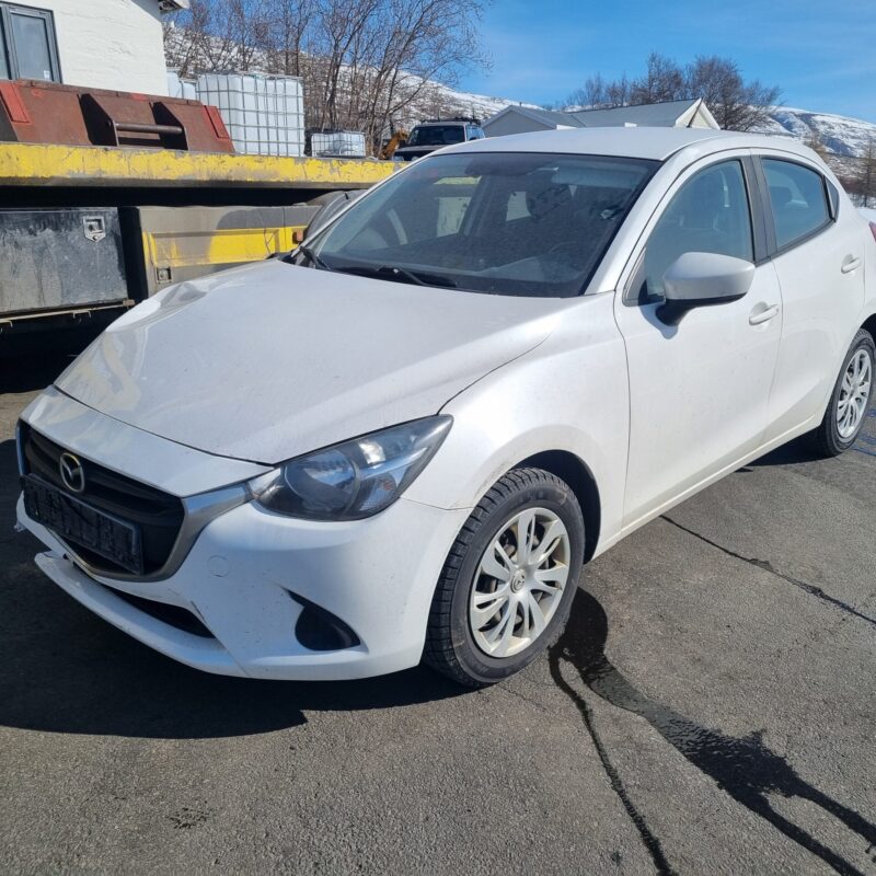 MAZDA 2 2017